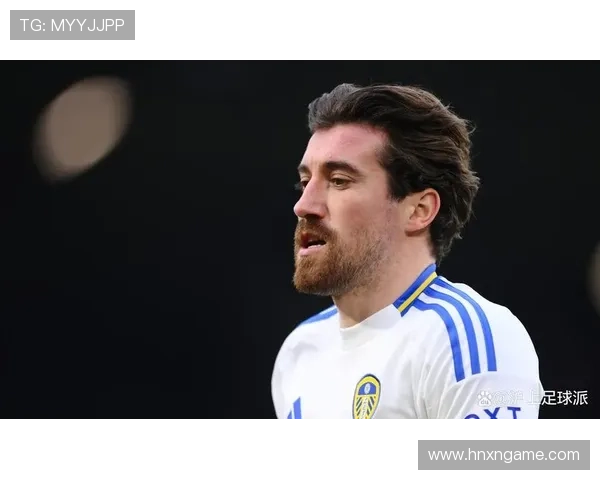 利兹联主帅法尔克因冲裁判遭停赛